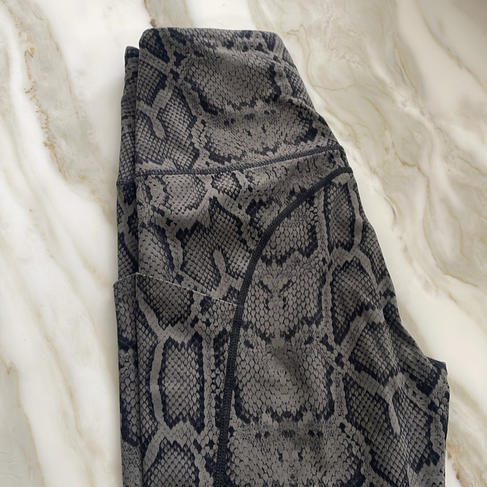 Varley Snake Print High Compression Leggings With… - image 2